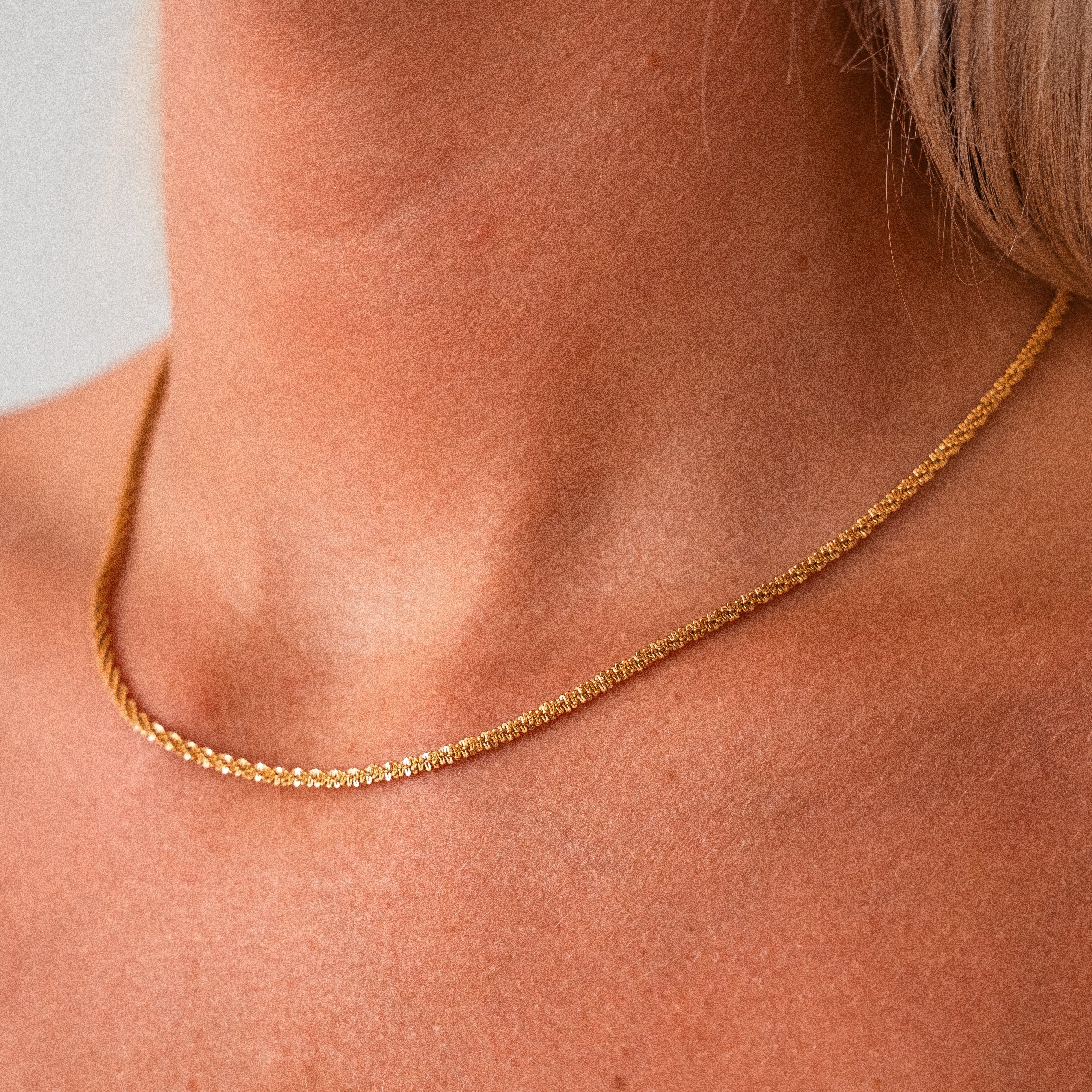 Elina Necklace — Waterproof PVD Gold Everyday Pendant Necklace
