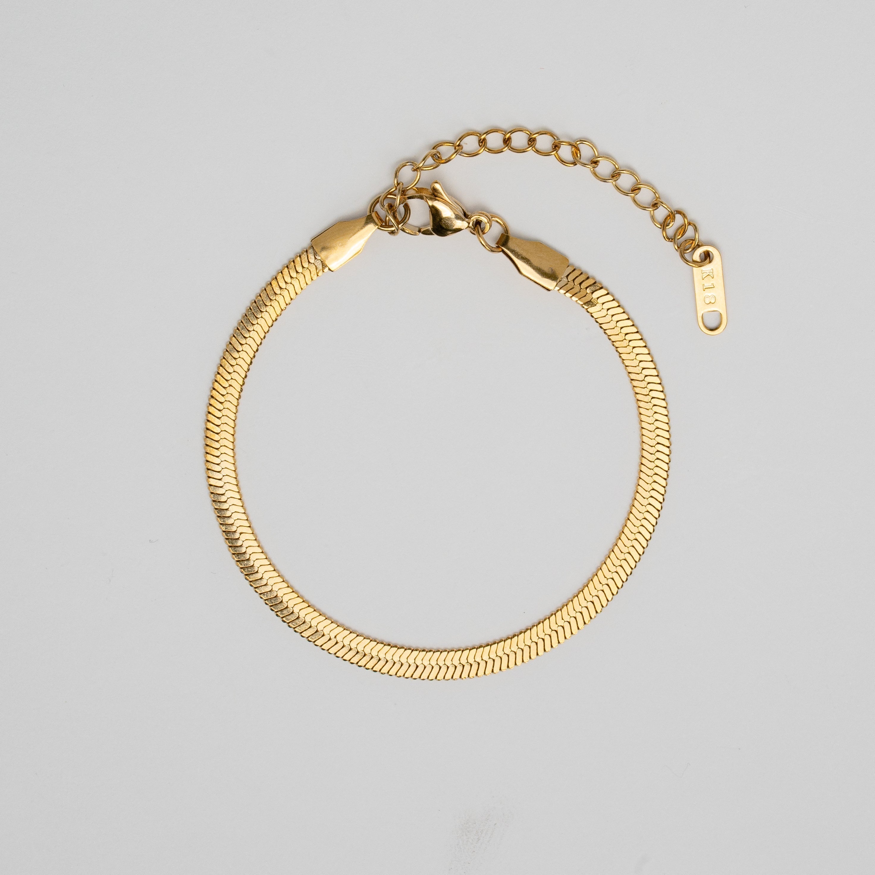 Sarya Snake Bracelet — Bold Serpent-Inspired Statement Bracelet