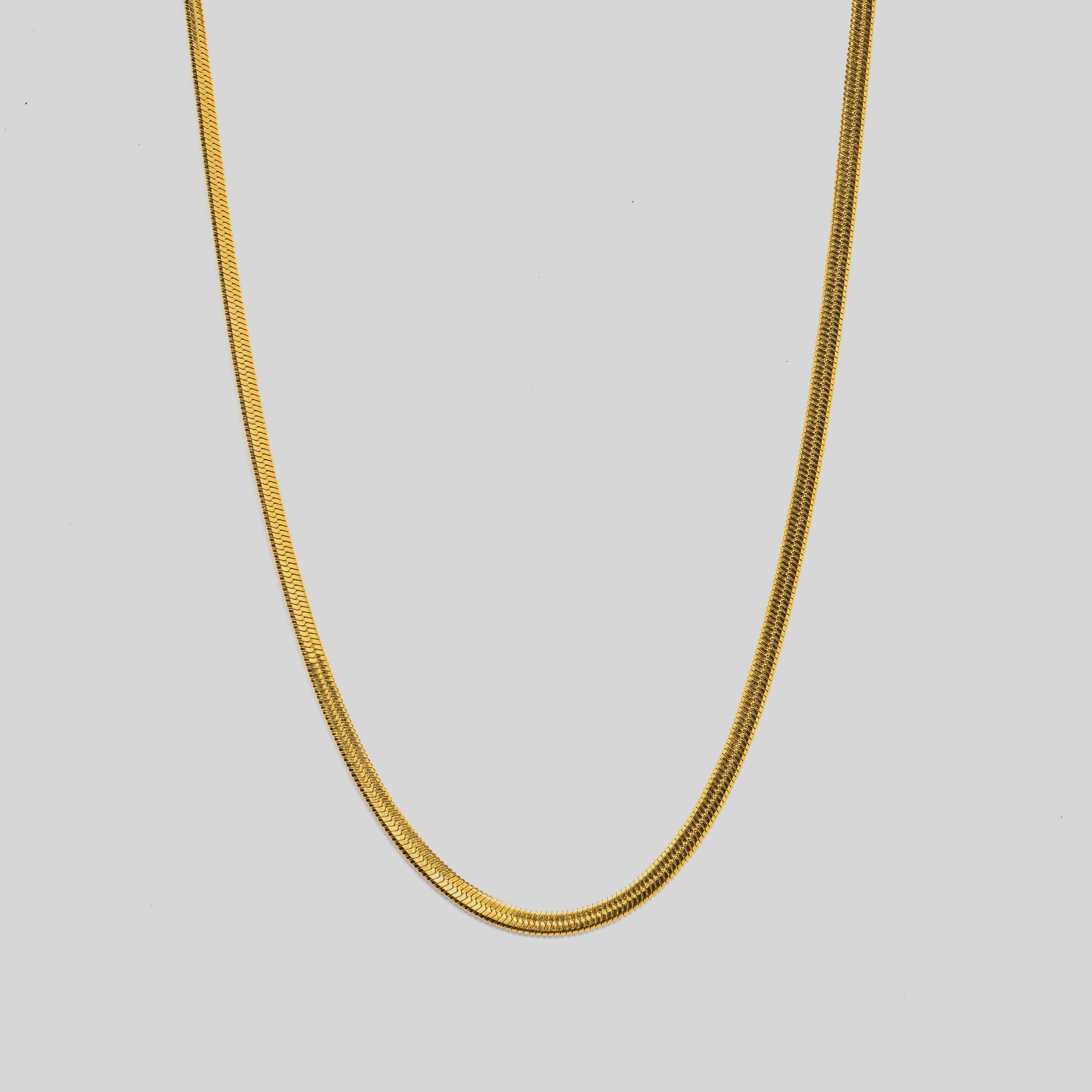 Milla Herringbone Necklace — Waterproof 18K Gold Everyday Necklace