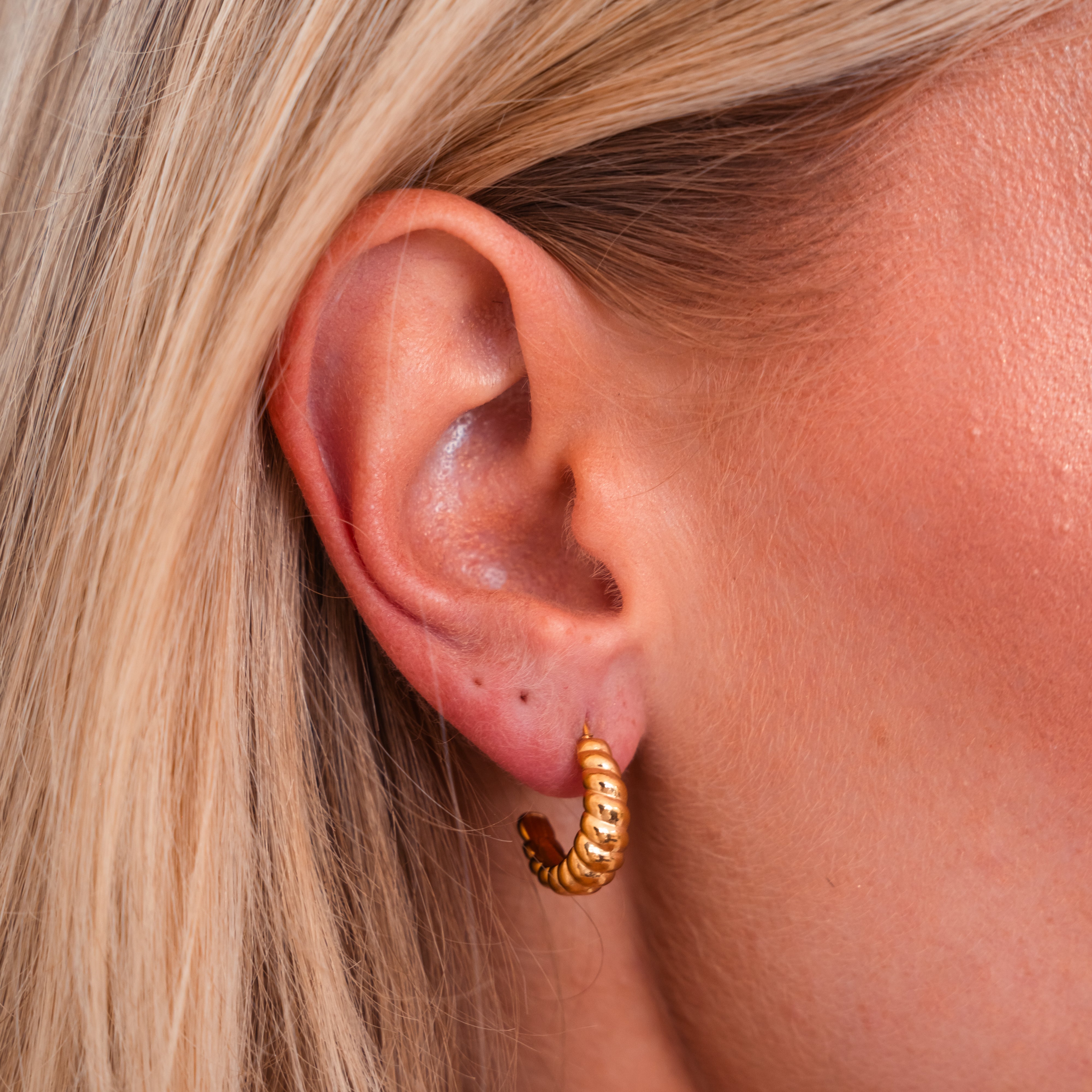 Flaky Butter Croissant Hoop Earrings — Waterproof Twisted Ring Earrings