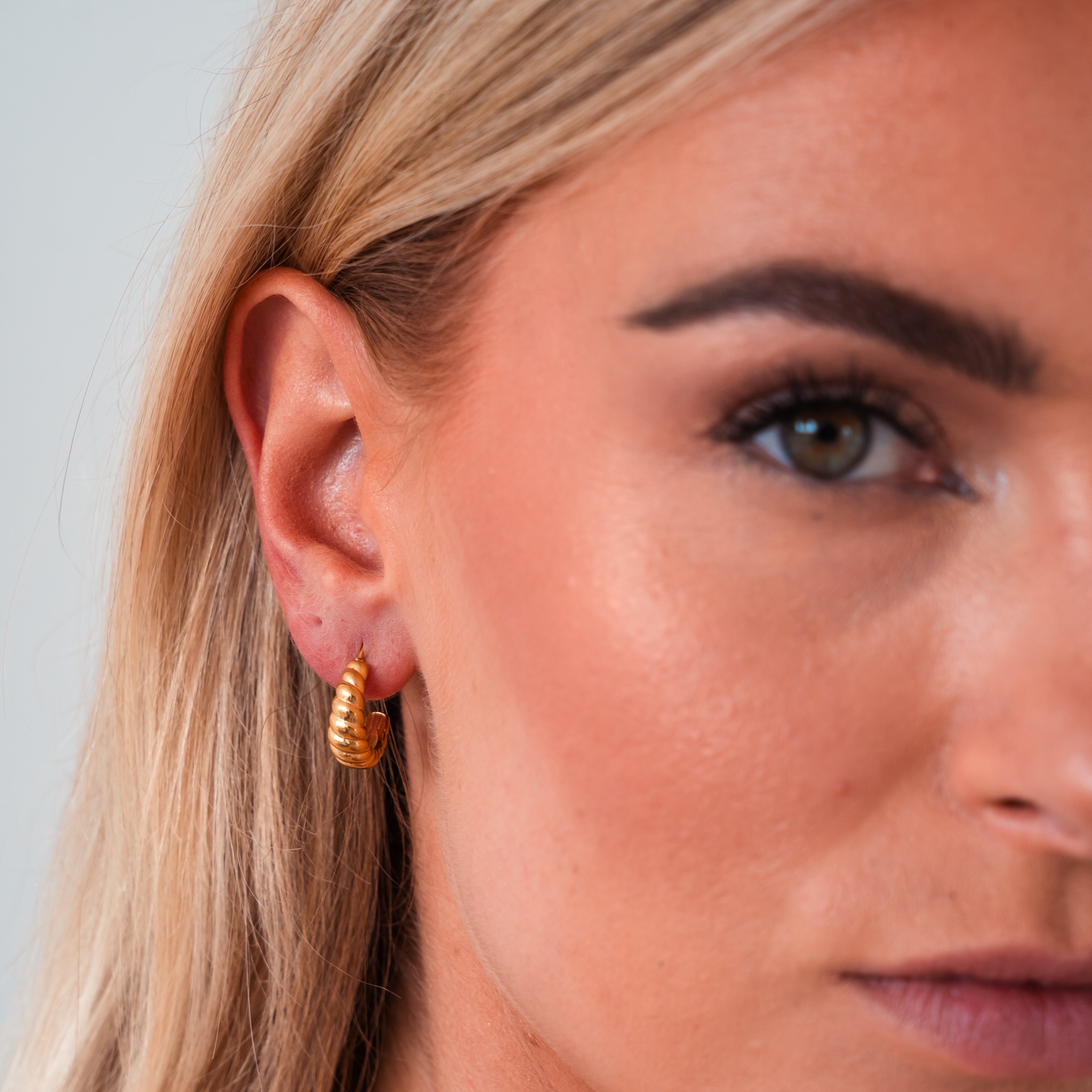 Flaky Butter Croissant Hoop Earrings — Waterproof Twisted Ring Earrings