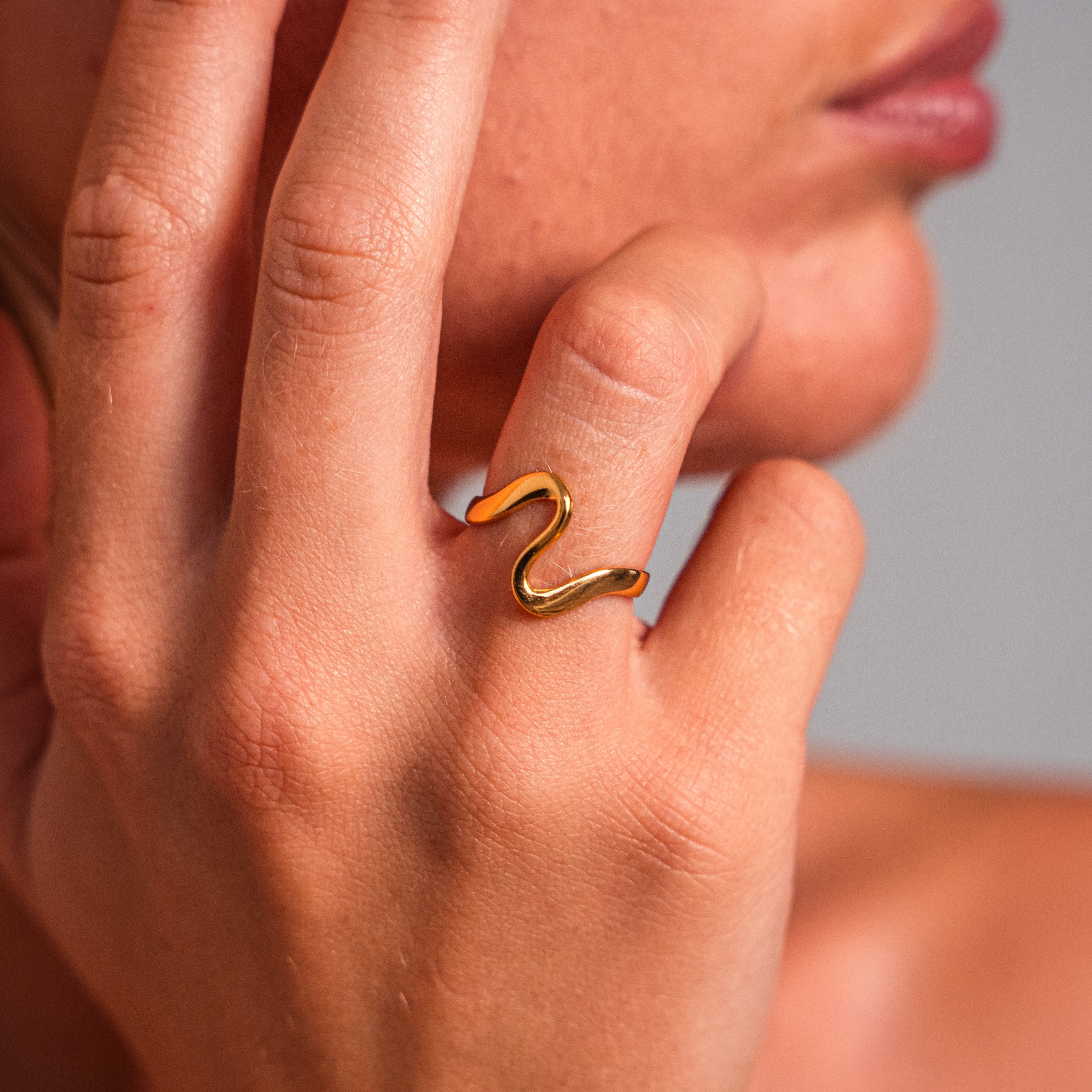 Ocean-Inspired Wave Band Ring — Adjustable Waterproof Minimalist Ring
