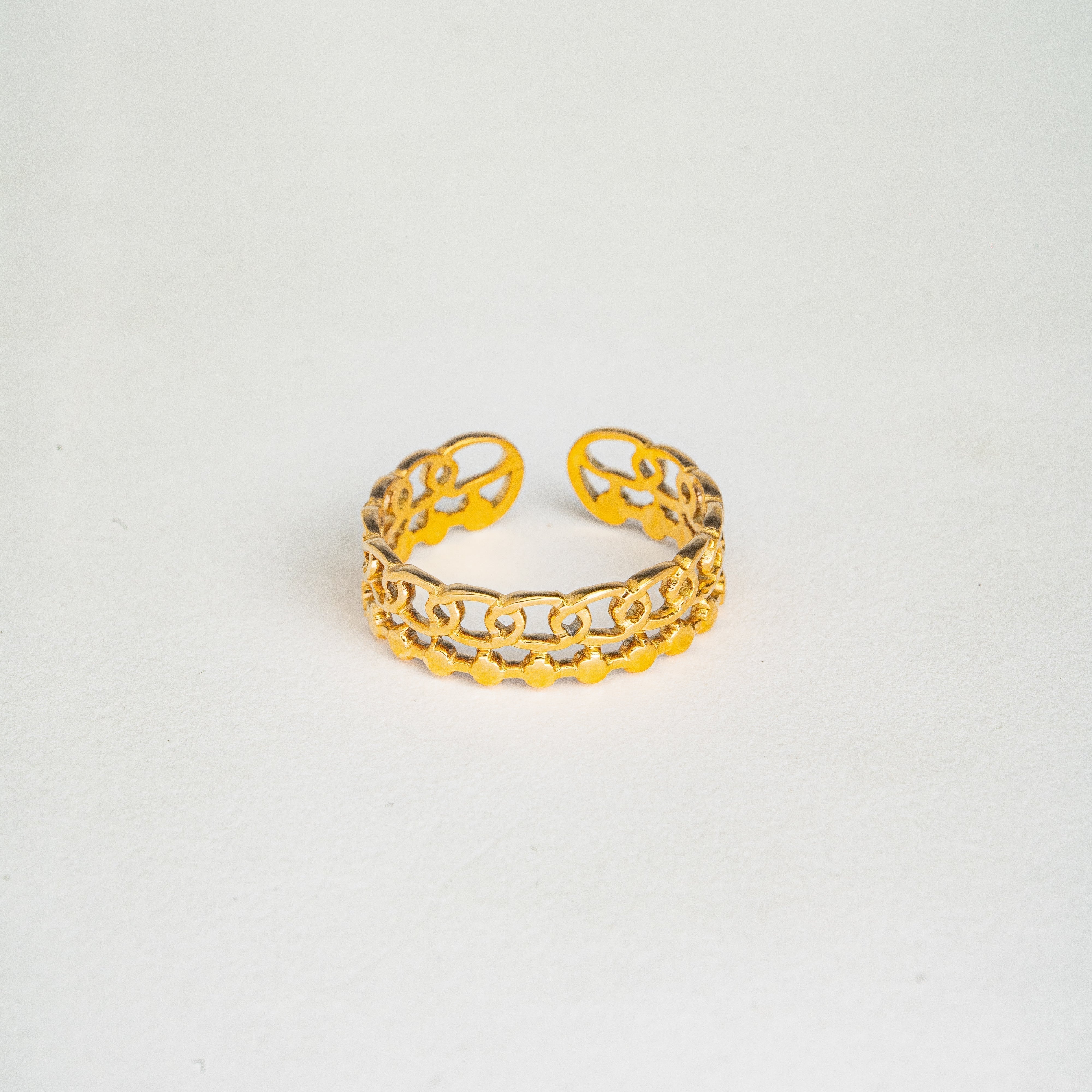 Vera Chain Ring — Sophisticated Ribbon Chain Statement Ring