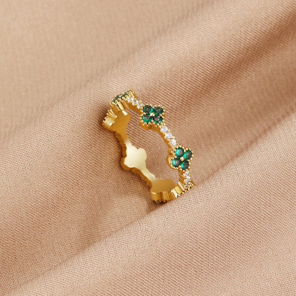 Lucky Clover Crystal Ring — 18K Gold Plated Four-Leaf Clover Ring