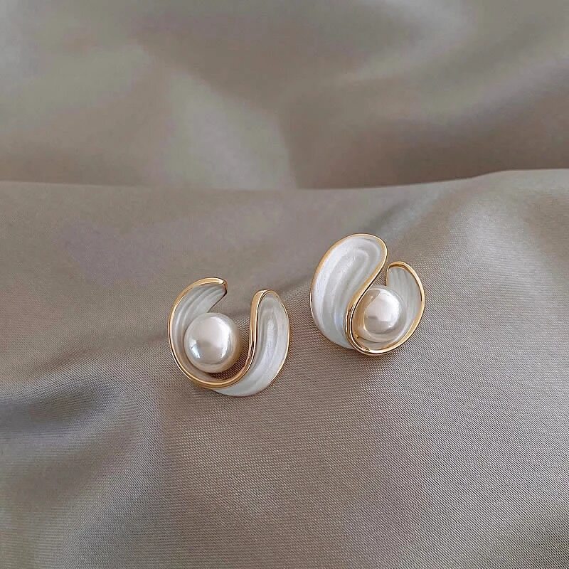 Luxury White Opal & Pearl Gold Earrings — Iridescent Bridal Statement Earrings