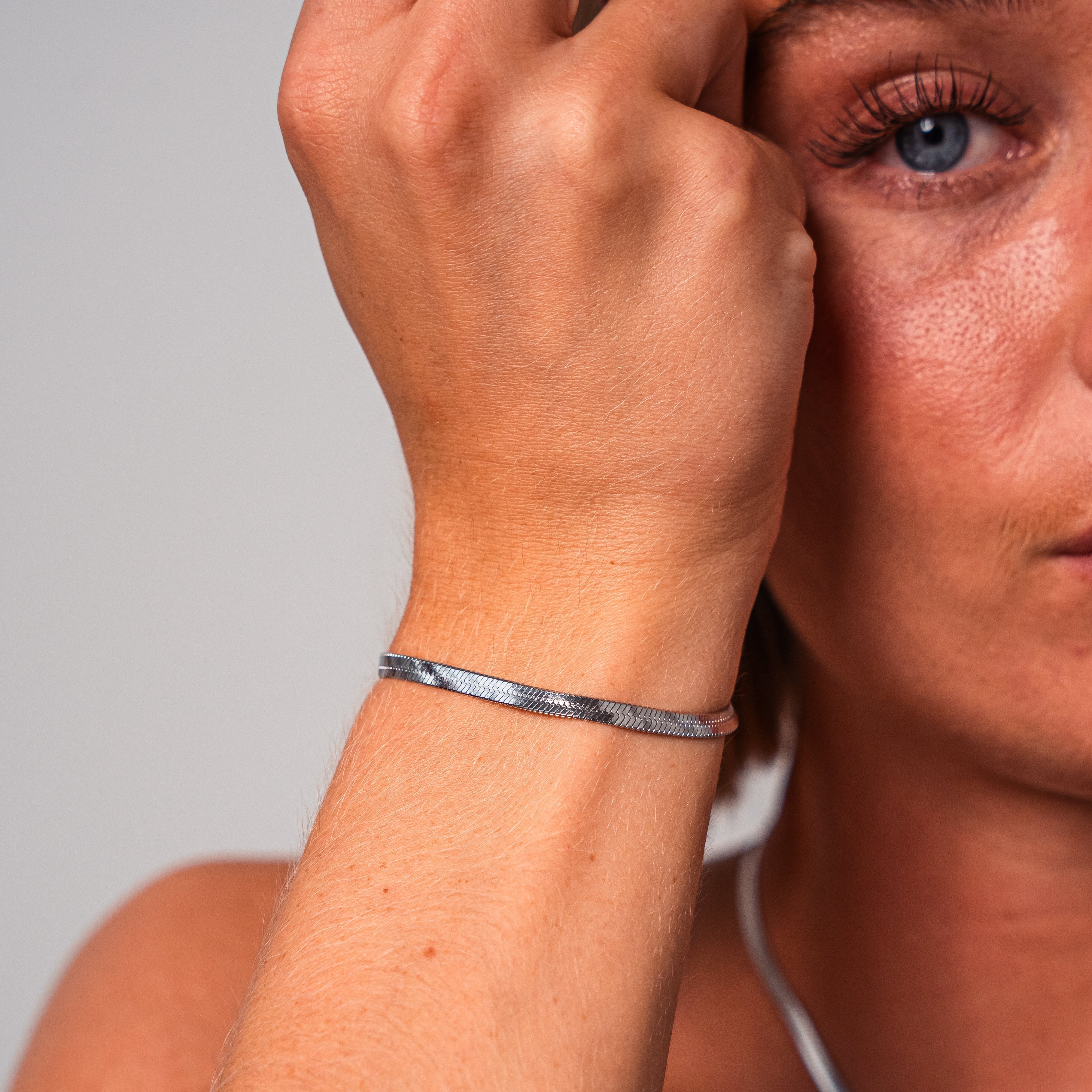 Rome Herringbone Bracelet — Waterproof PVD Gold Adjustable Bracelet
