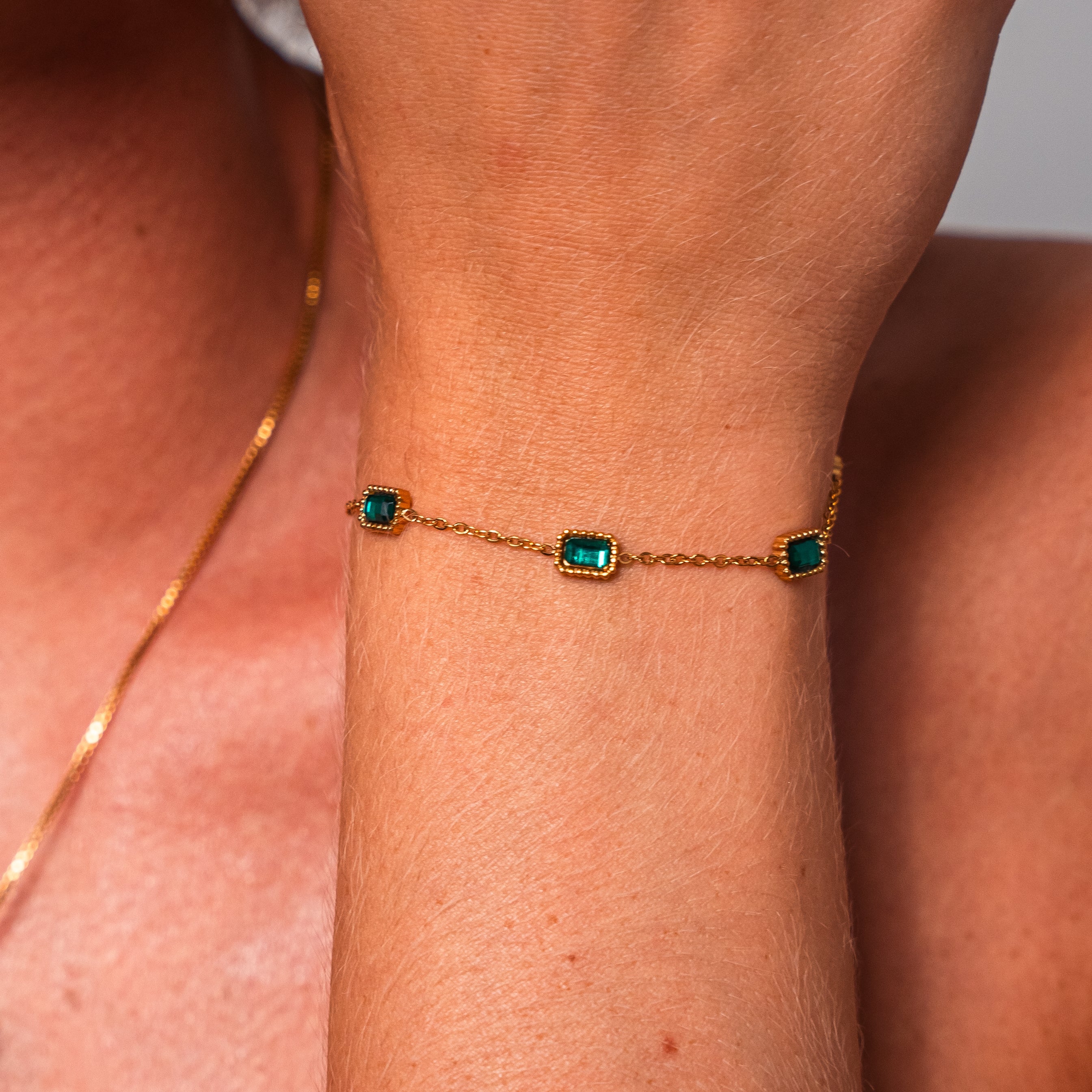 Trinity of Emerald Elegance Bracelet — Sparkling Emerald Stone Bracelet