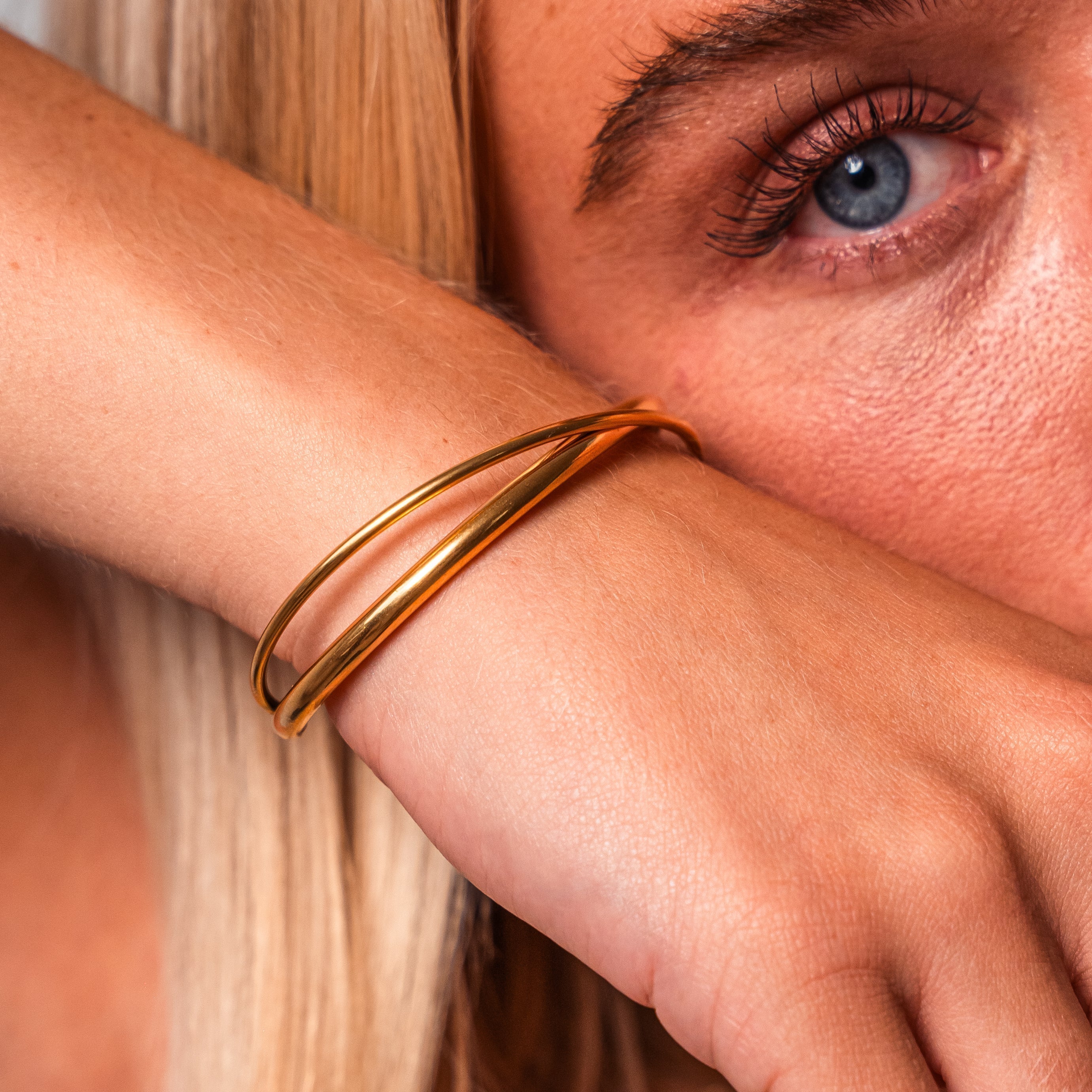Elegant Eva Bracelet — Twisted Design Everyday Chic Bracelet