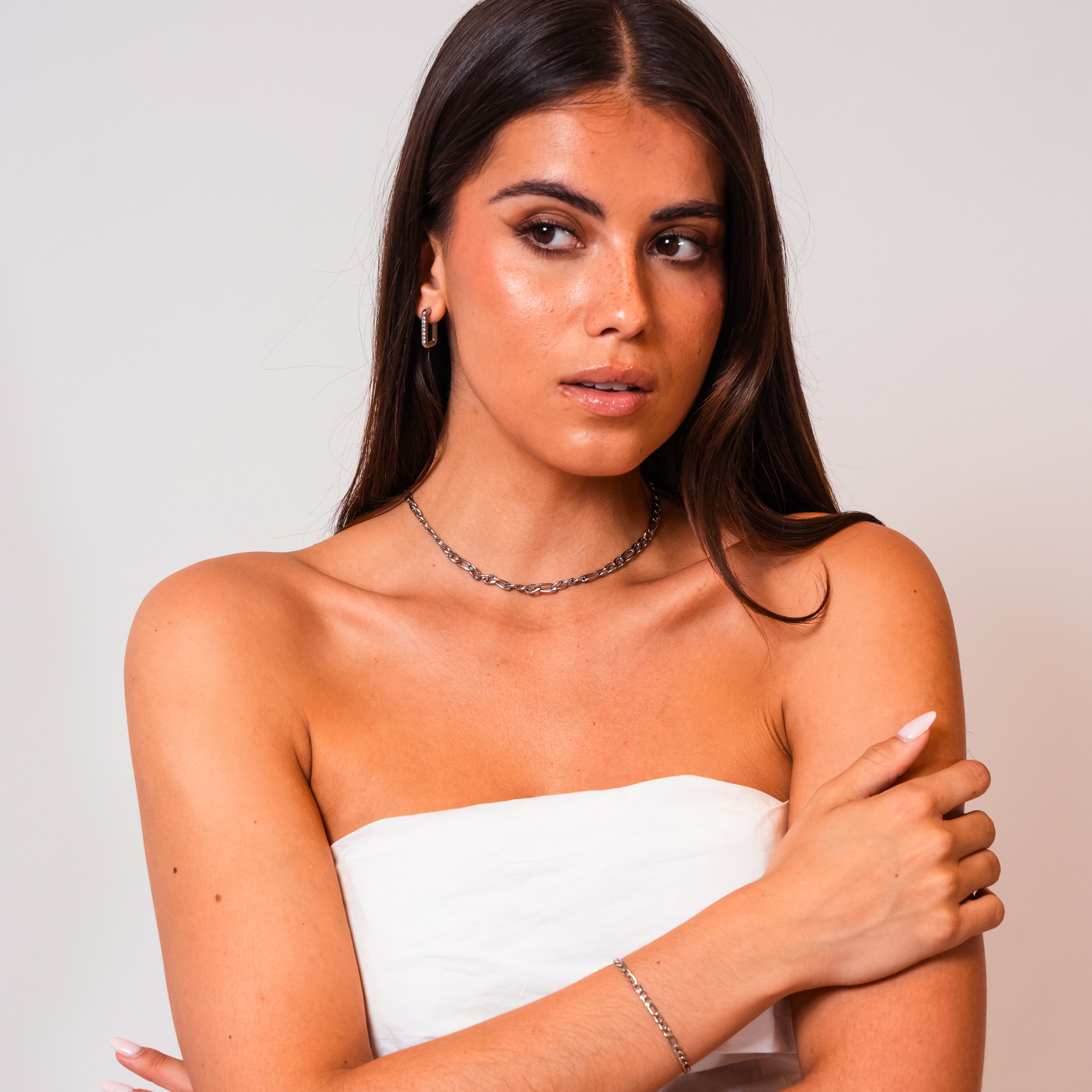 Railway Tracks Minimalist Necklace — Sleek Everyday Layering Chain