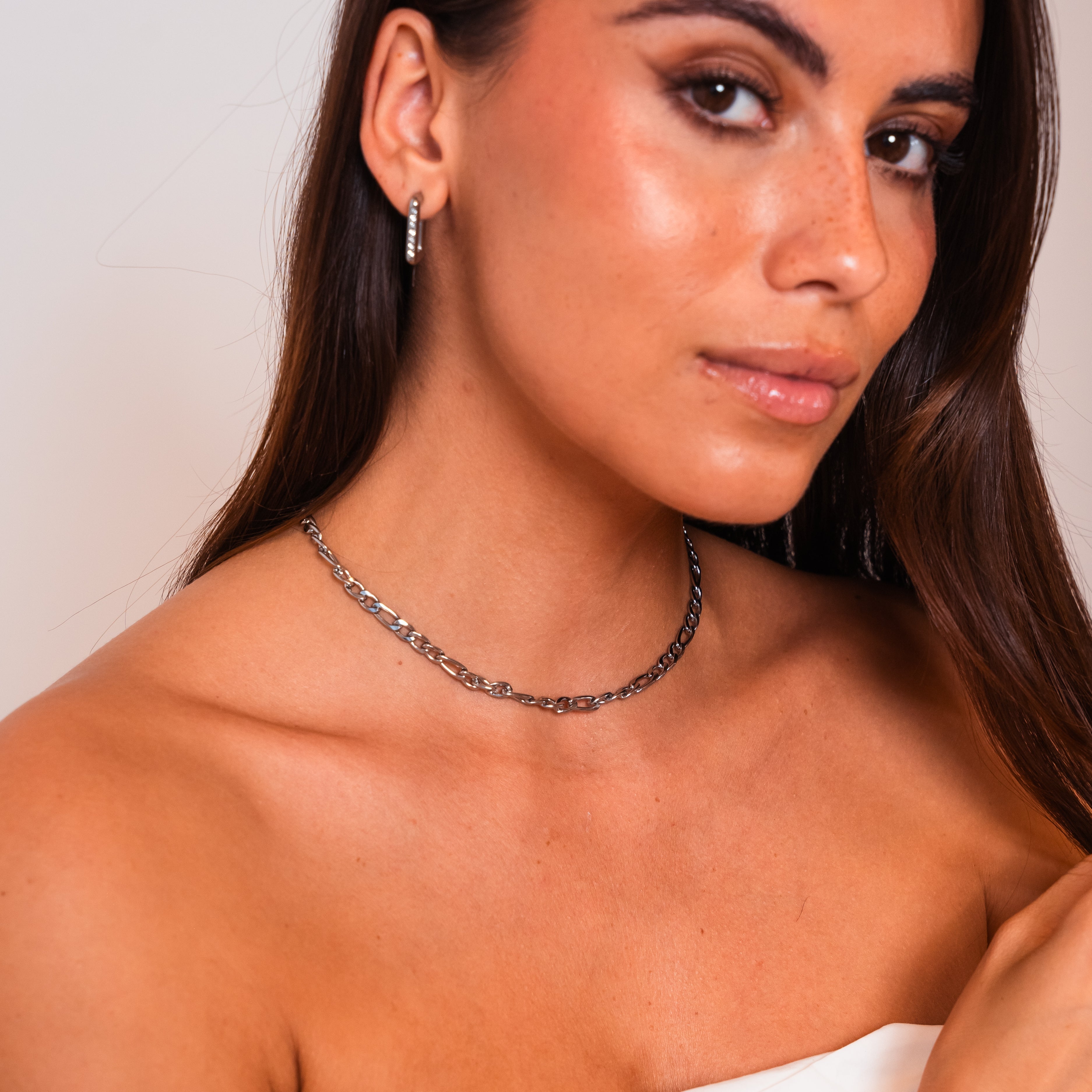 Railway Tracks Minimalist Necklace — Sleek Everyday Layering Chain