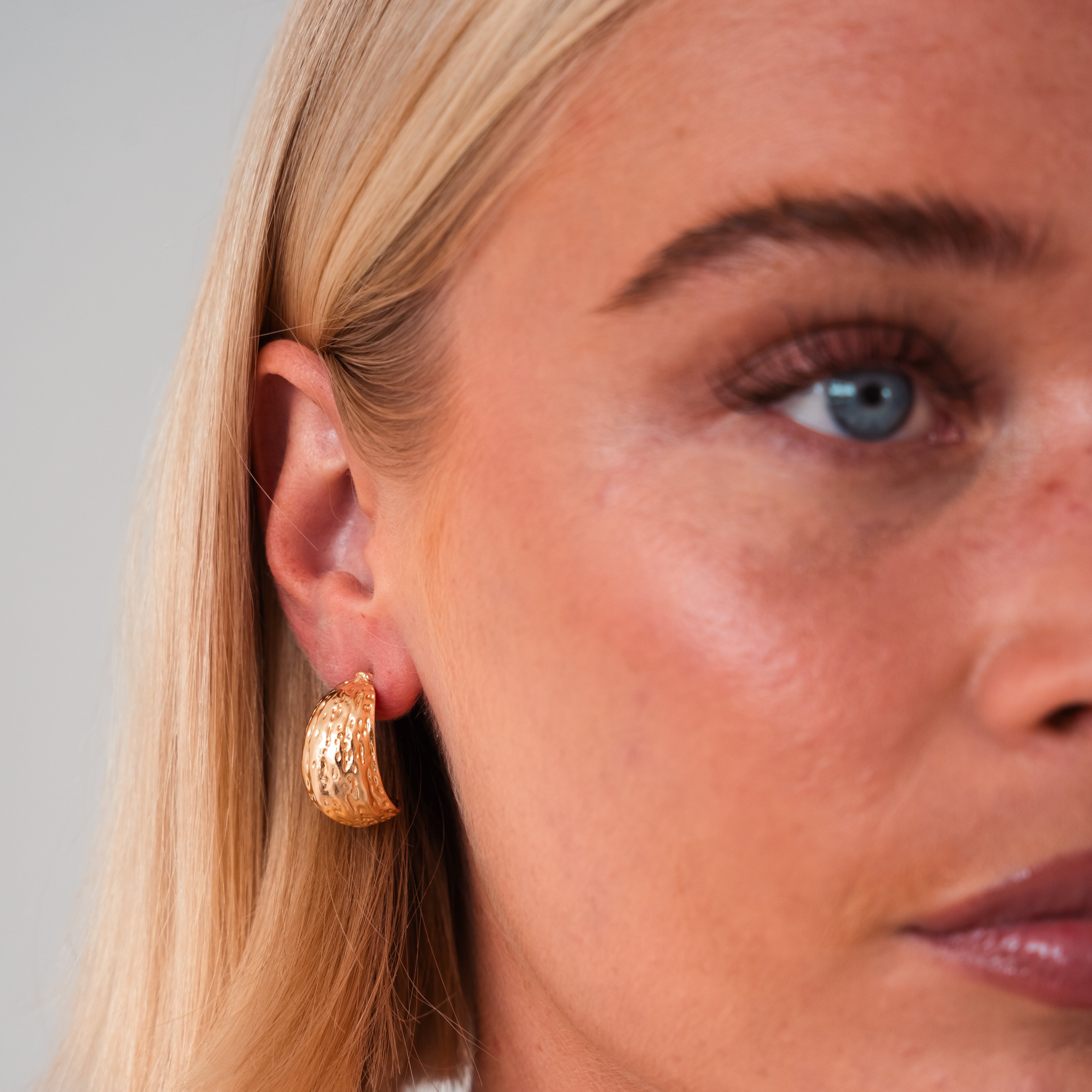 Shaped Big Wave Statement Earrings — Elegant Large Drop Earrings