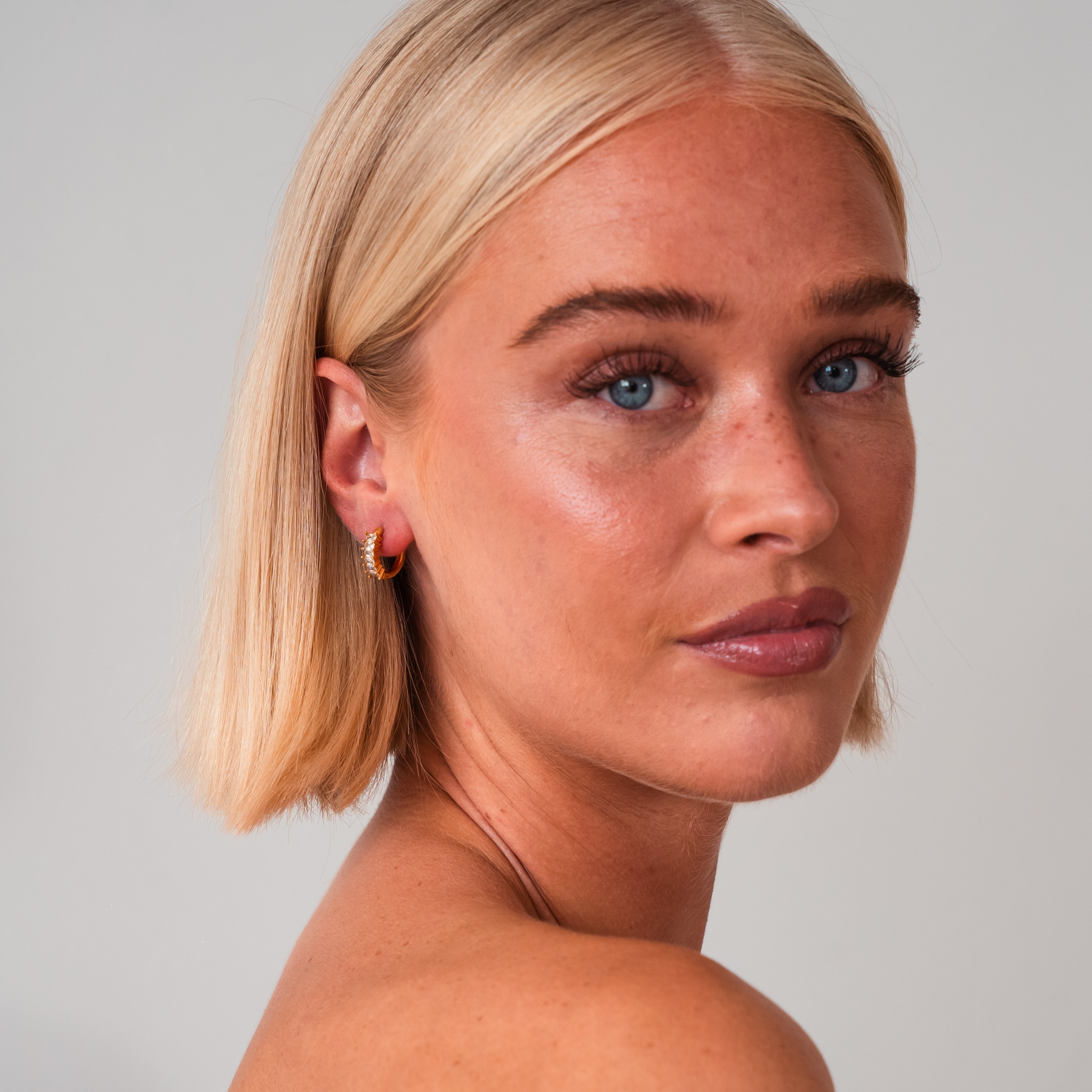 Lumi Glow Earrings — Dazzling Sparkle Statement Earrings