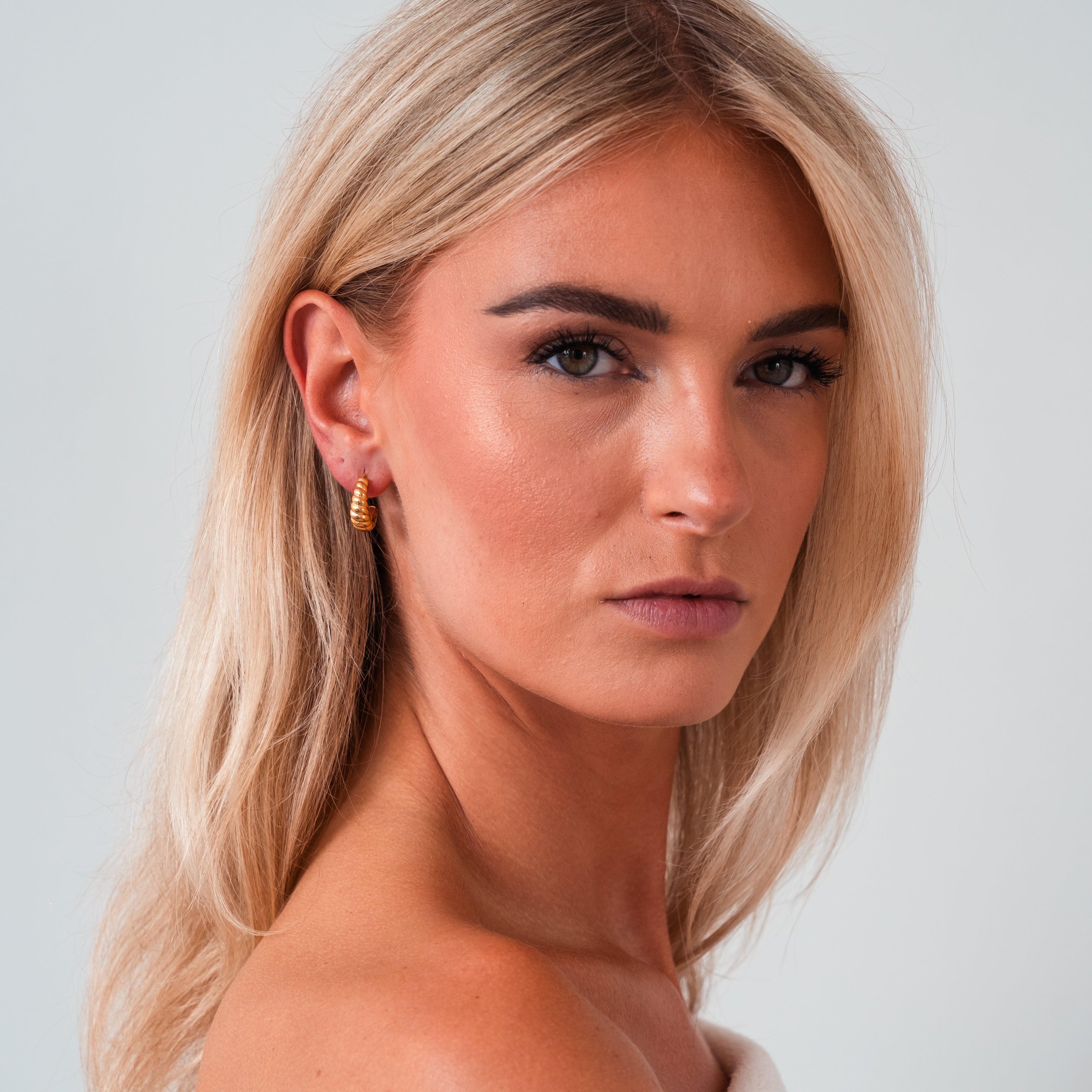 Flaky Butter Croissant Hoop Earrings — Waterproof Twisted Ring Earrings
