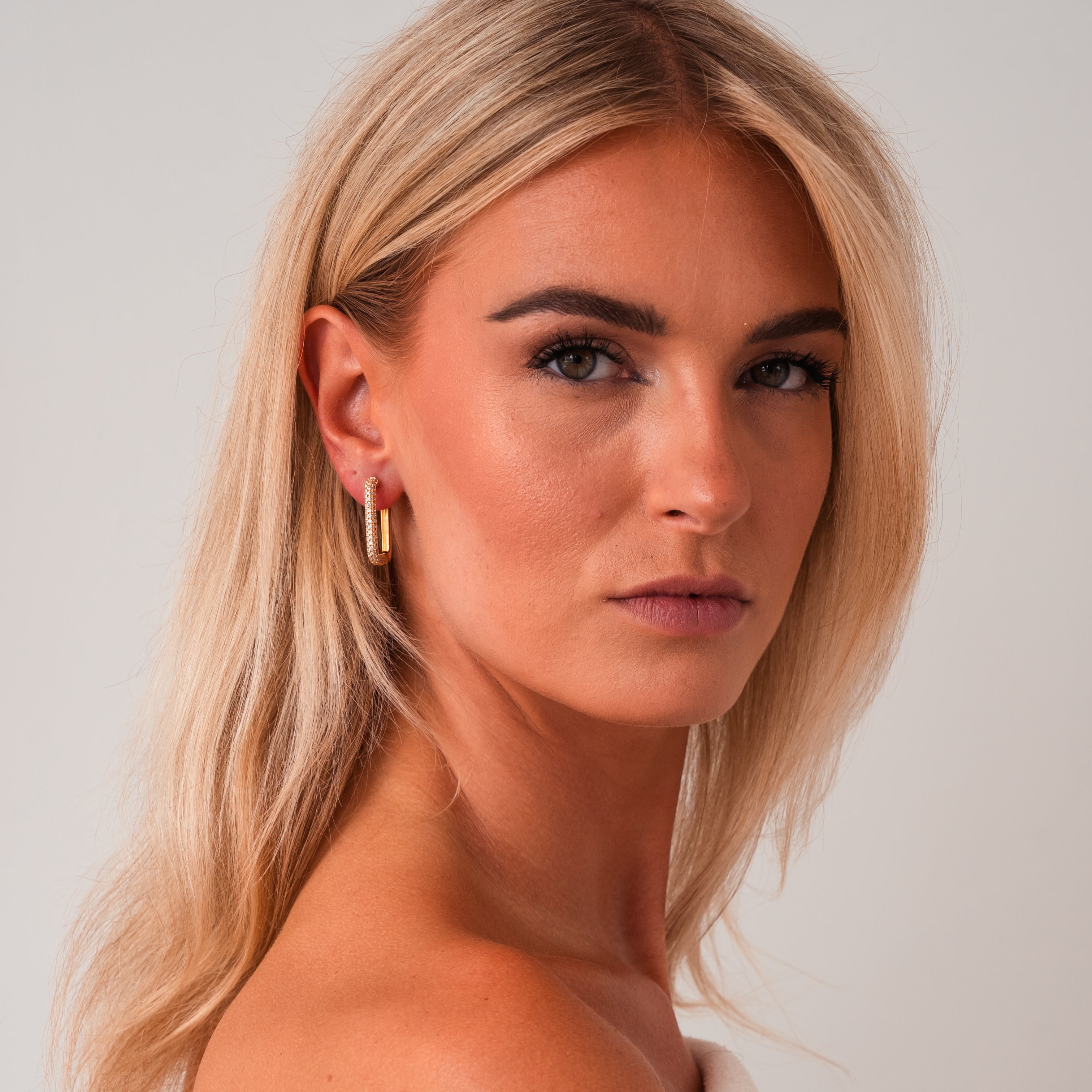 Stellar Sirius U-Shaped Earrings — Lightweight Everyday Statement Earrings