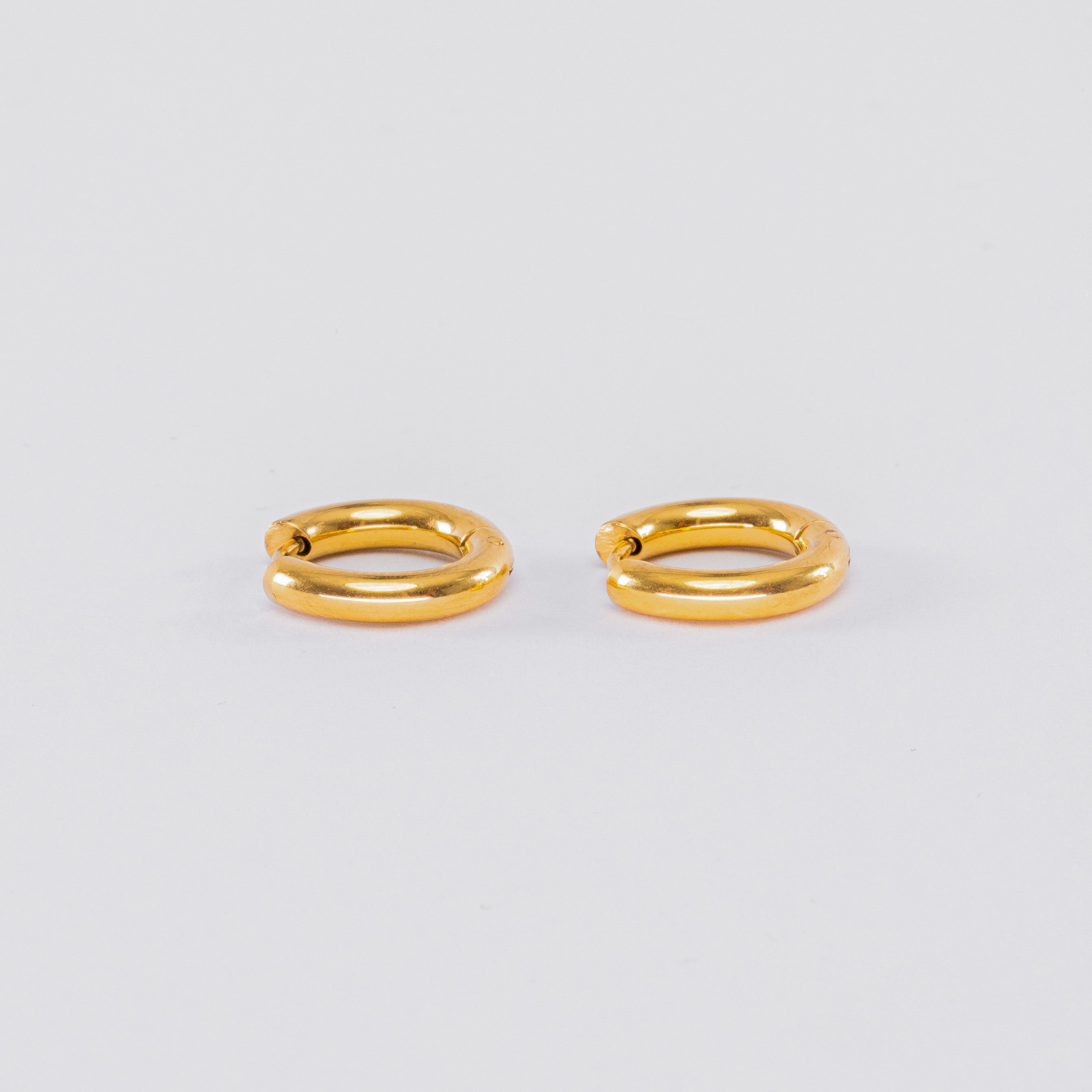Timeless Elegance Gold Hoop Earrings — Lightweight Waterproof Everyday Hoops