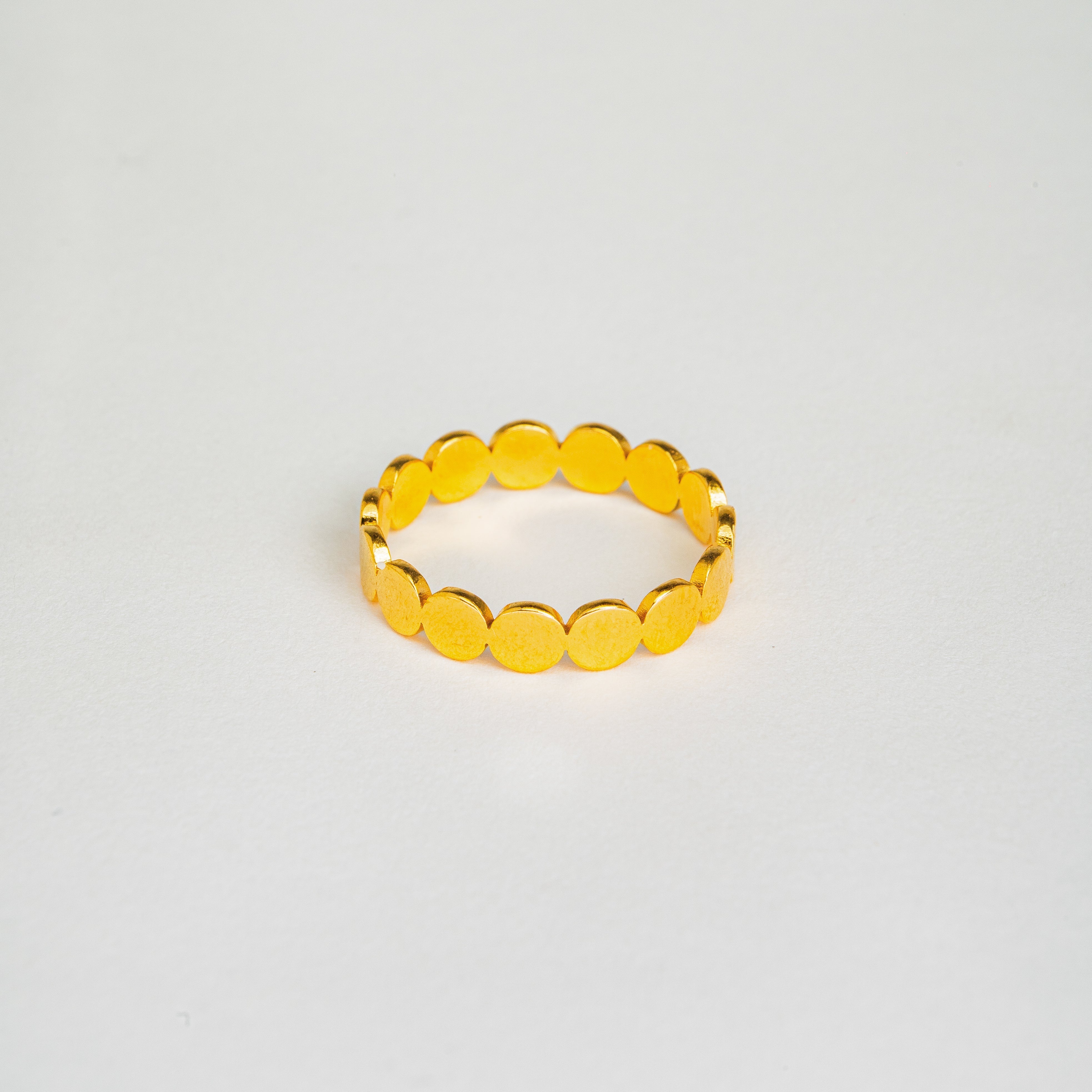 Resonance Echo Gold Ring — Chic Minimalist Everyday Statement Ring