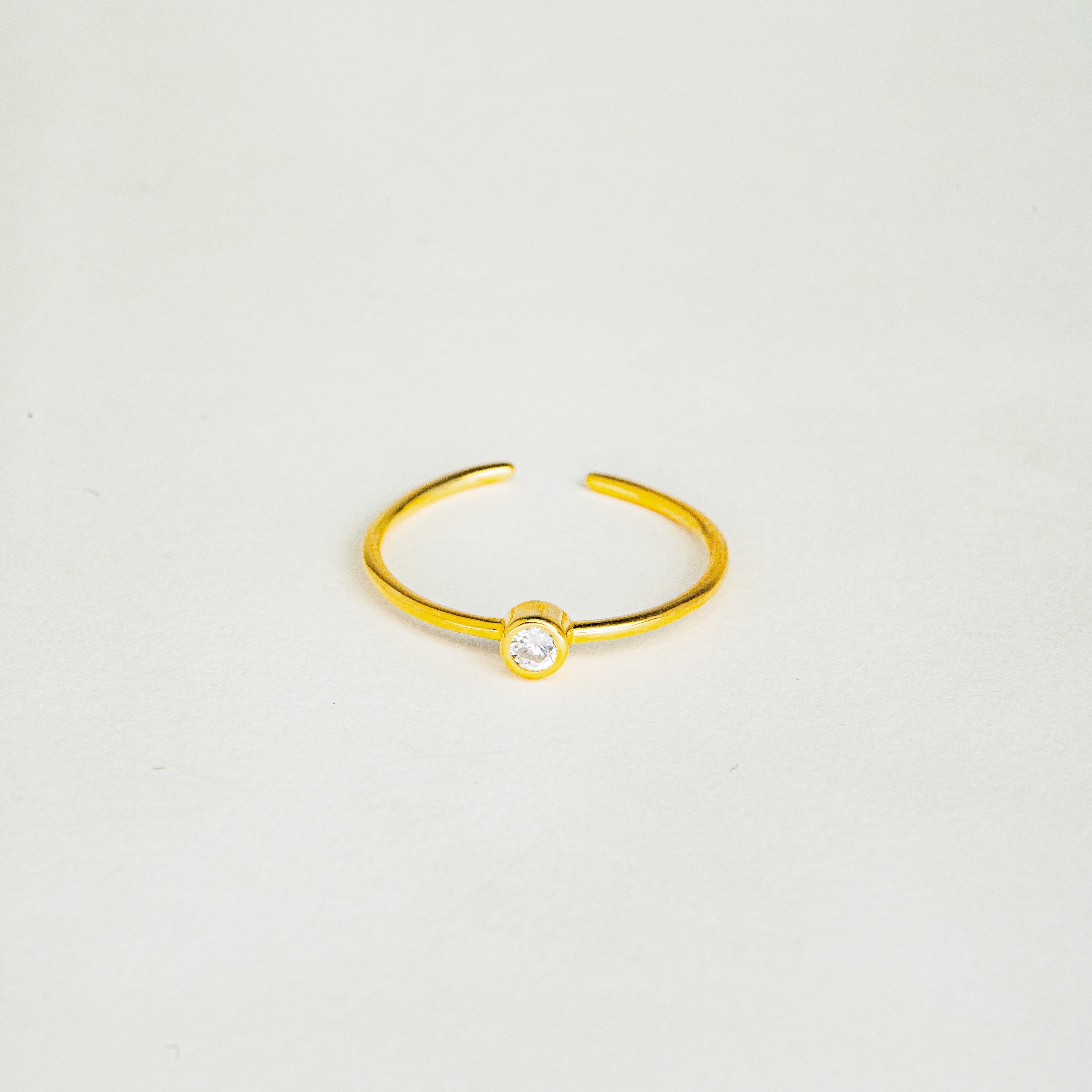 Cornelia Crystal Ring — 18K Gold Plated Everyday Glamour Ring