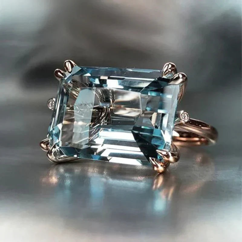 Vintage Blue Zirconia Ring — Waterproof Sapphire-Tone Statement Ring