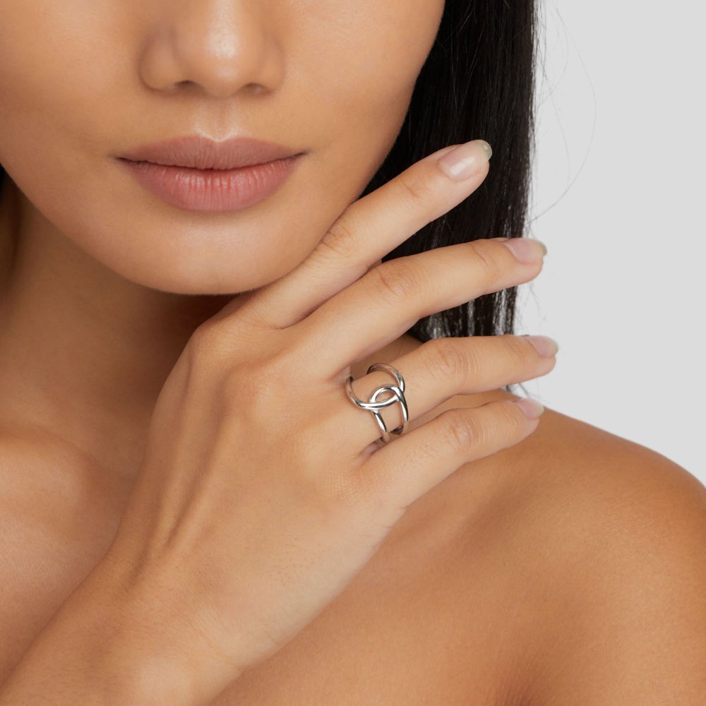 Astrid Silver Ring — Waterproof Modern Twist Band Ring