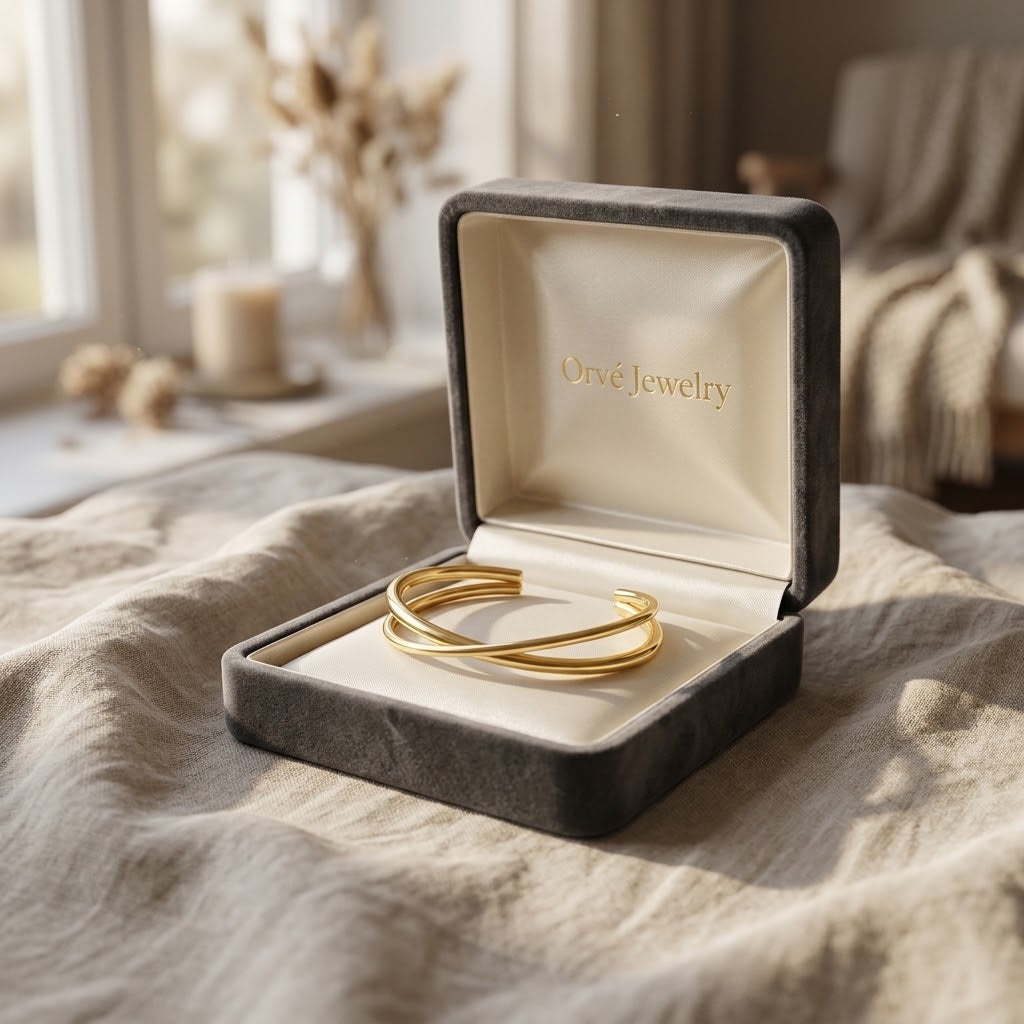 Golden Twist Bangle — Waterproof Minimalist Stainless Steel