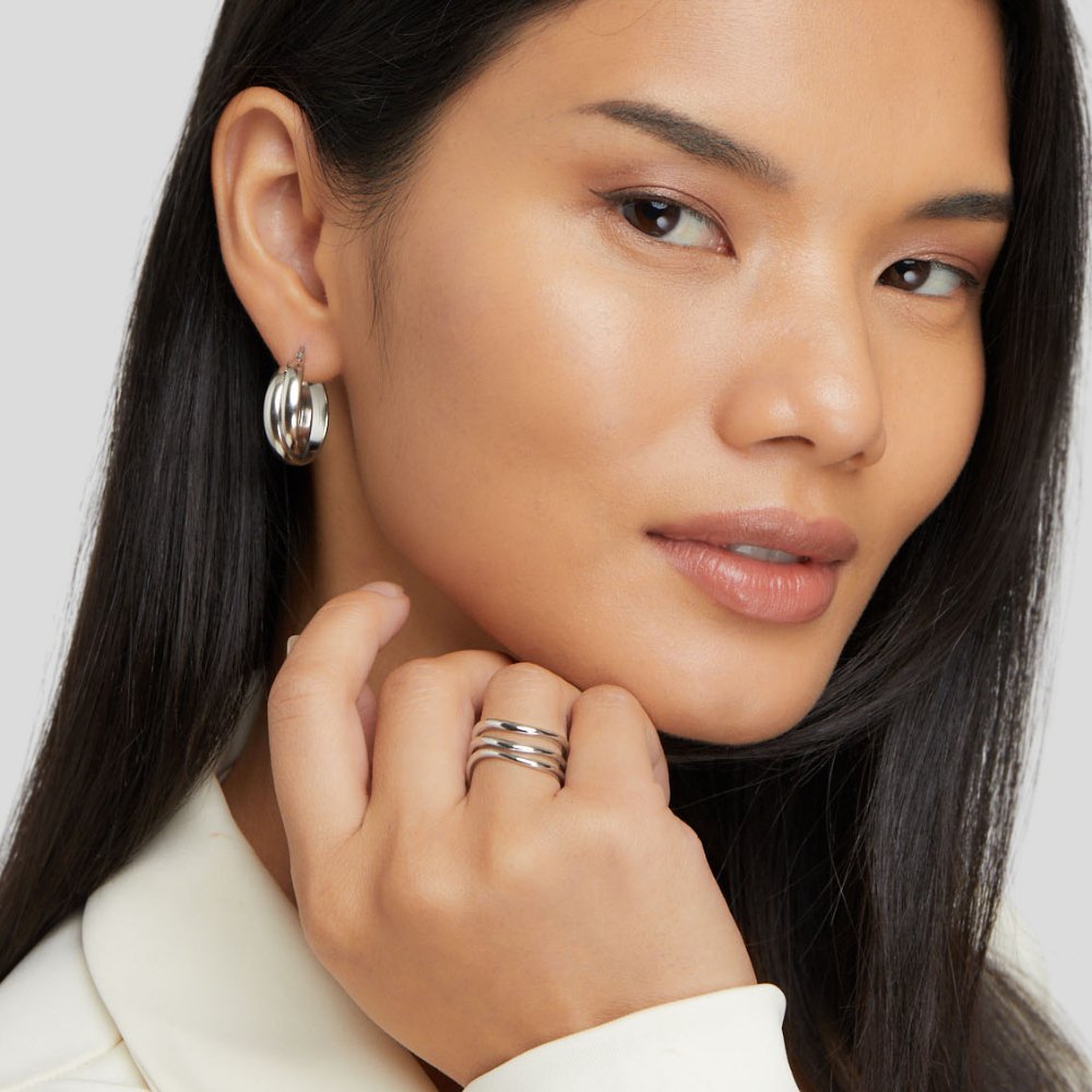 Kiya Layered Silver Ring — Waterproof Minimalist Stacking Ring